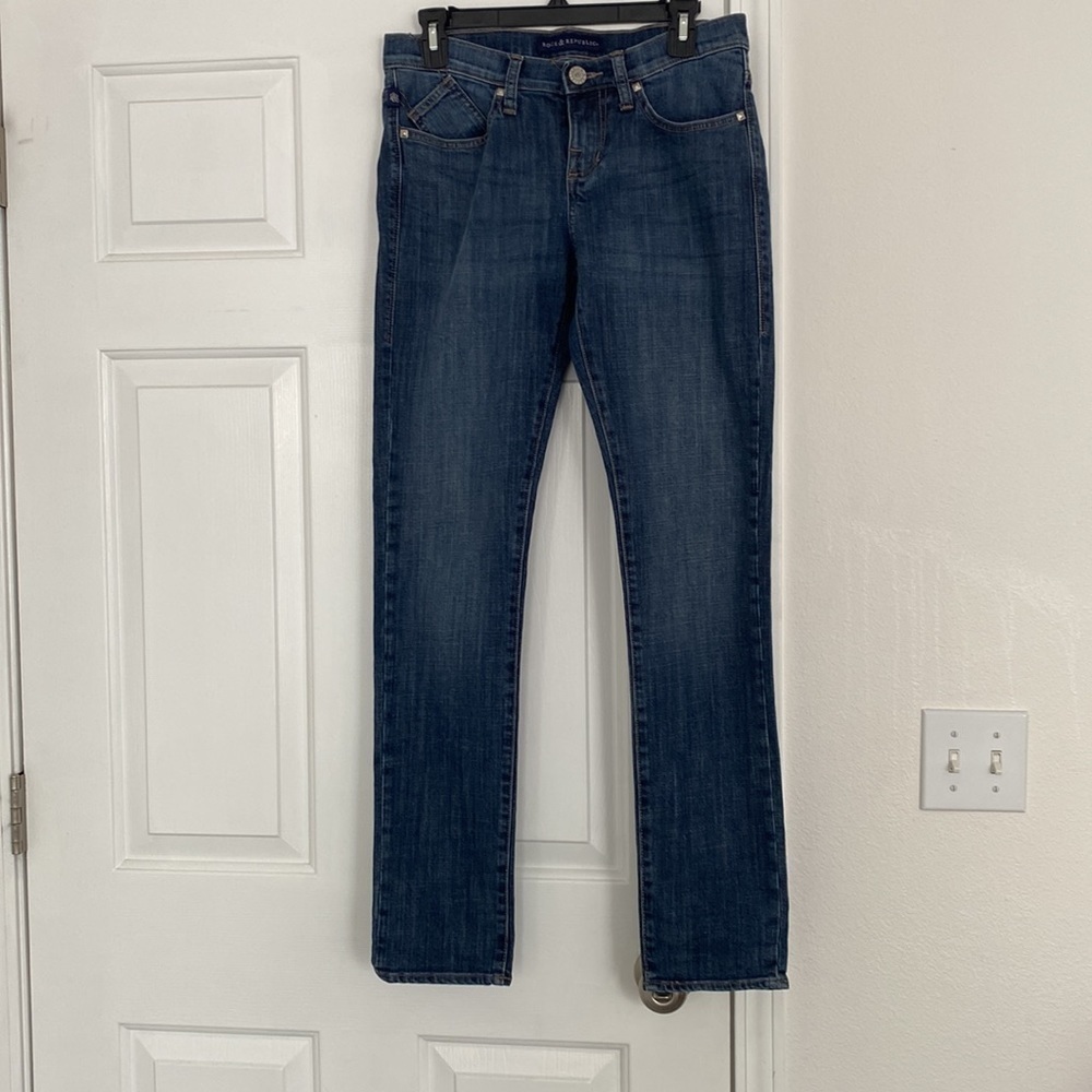 Rock and Republic Berlin skinny jeans.